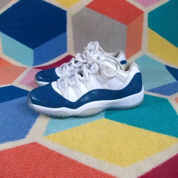 Jordan 11 Retro Low Snake Navy (2019) (GS)Size 7Y